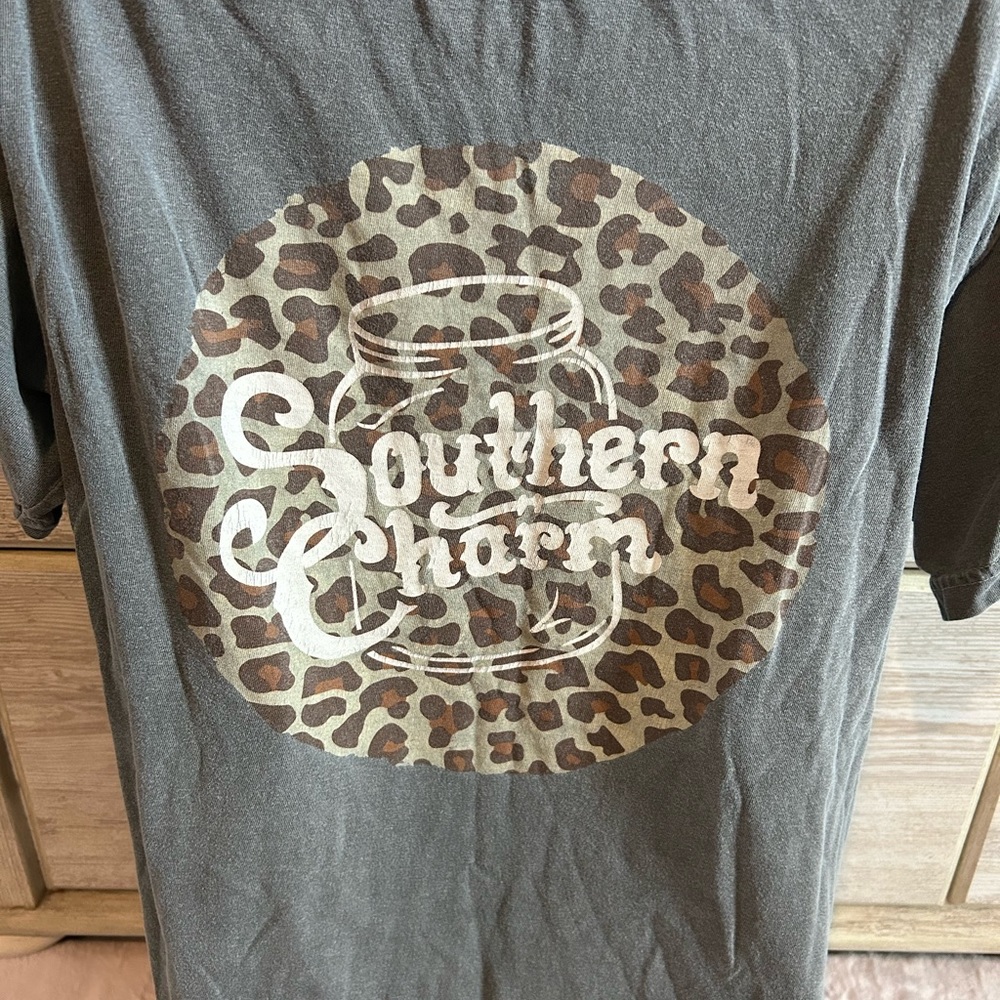 Southern Charm tee - Picture 3 of 5